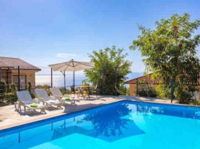 Ferienwohnung , Bella “in Poljane mit Pool